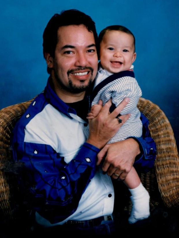 Richard Hernandez และลูกชาย