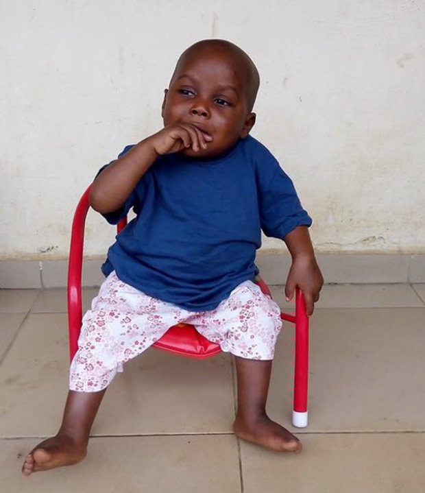 เปลี่ยนไปมาก! เด็กน้อย ไนจีเรีย ที่หนังหุ้มกระดูก ที่ถูกปล่อยให้หิวตาย นี่คือภาพชีวิตใหม่!