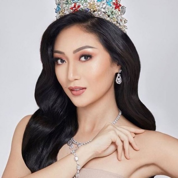 ซูมให้เห็นชัดๆ ภาพเปลือยหน้าสด!! ‘‘สาวงามฟิลิปปินส์’’ ผู้คว้ามงกุฎ Miss Earth 2017