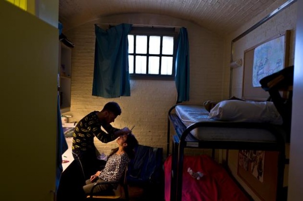 แนวคิดแก้ปัญหา “คุกร้าง” เพราะไม่มีนักโทษในเนเธอร์แลนด์ เปลี่ยนเป็นบ้านผู้ลี้ภัย!! 