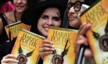 มักเกิลกรี๊ด! หนังสือ “Harry Potter” เล่มใหม่ เปิดตัวตุลาคมนี้!!