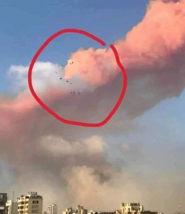 สื่อเลบานอน เผยภาพ ขณะเกิดเหตุระเบิด ร่างมนุษย์ลอยขึ้นท้องฟ้า 