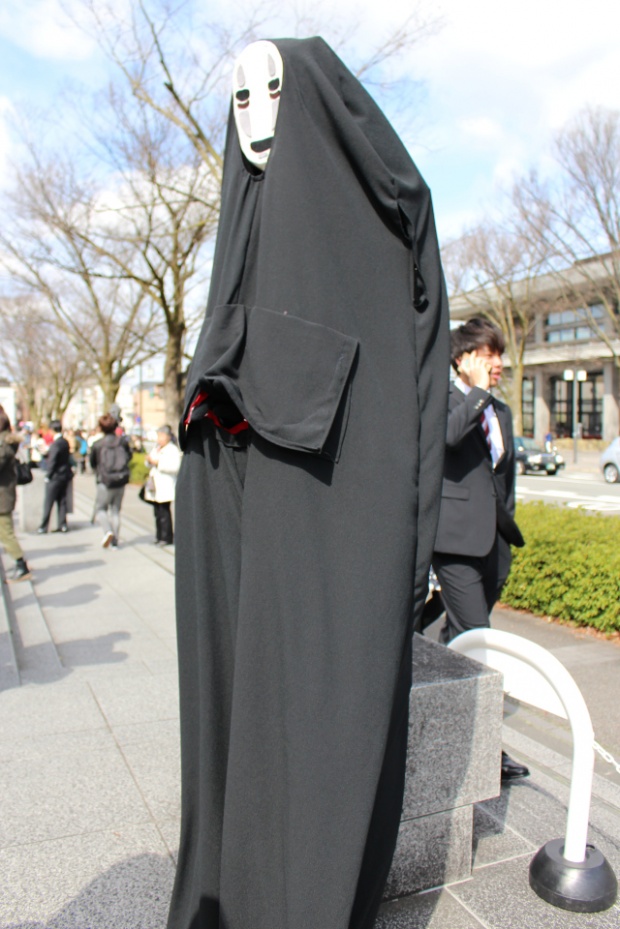 อยากใส่ไรก็ใส่!! นักศึกษา ม.เกียวโต คว้าชุดคอสเพลย์มางานรับปริญญา แต่ละชุดโคตรพีค!!