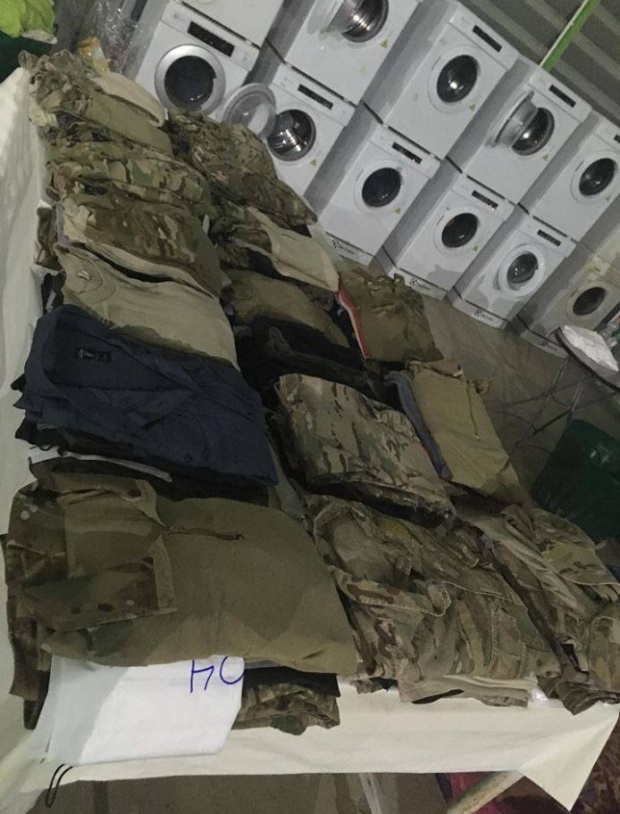 เผยคำพูดสุดซึ้ง!! ของทหารสหรัฐ หลังสาวอาสาสมัครซักผ้า ช่วยเย็บกางเกงที่ขาดก้นให้