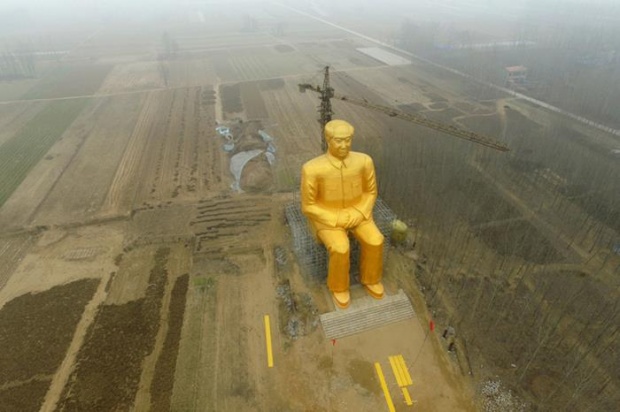 จีนสร้างรูปปั้นเหมา เจ๋อ ตุง สูง36เมตร 17 ล้าน ทั้งๆ ที่ยังมีปัญหาความอดอยากของประชากร!!!