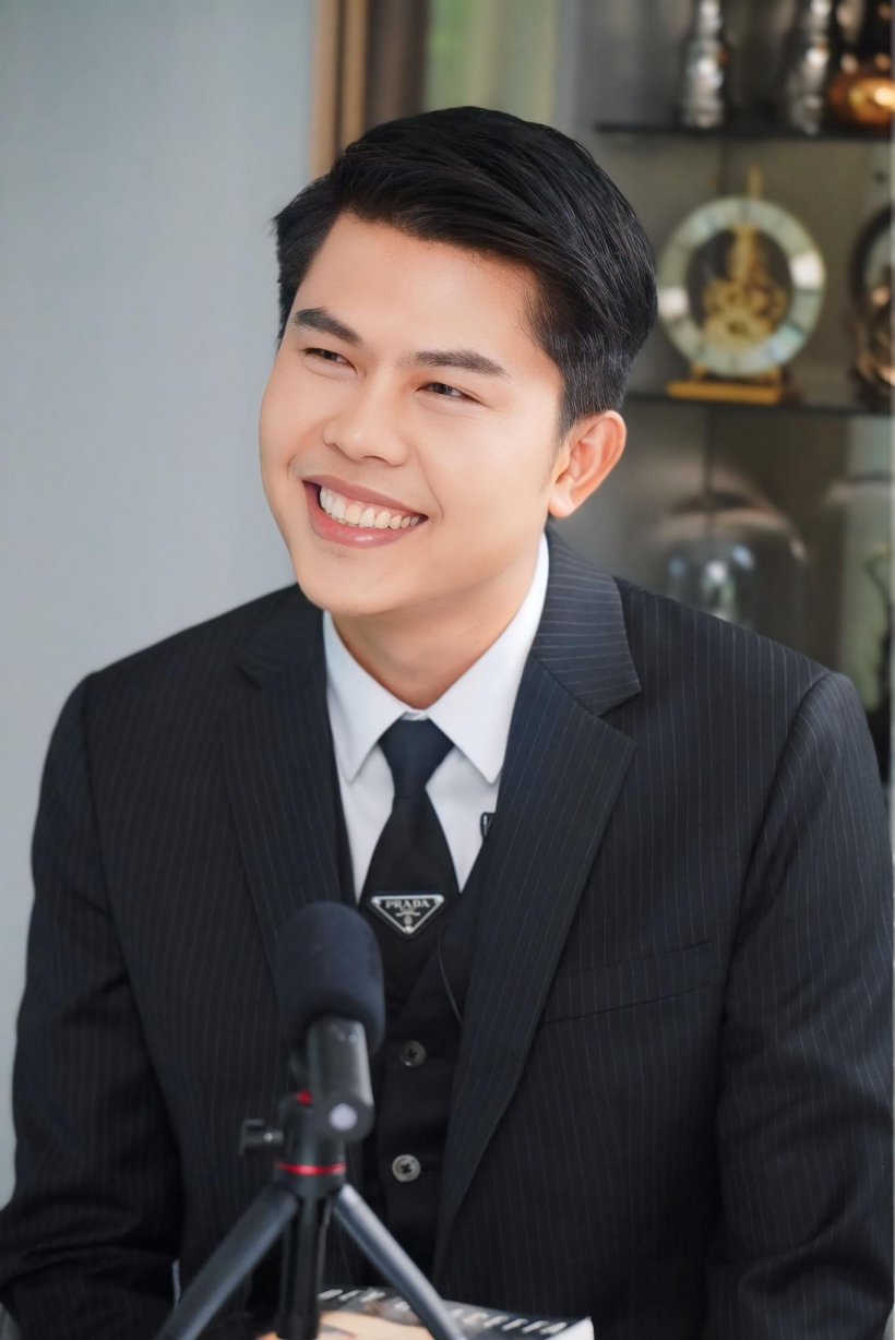 ทนายพัฒน์ โพสต์ดีมาก! ถึงช็อตลูก และสามีแพรวพราว