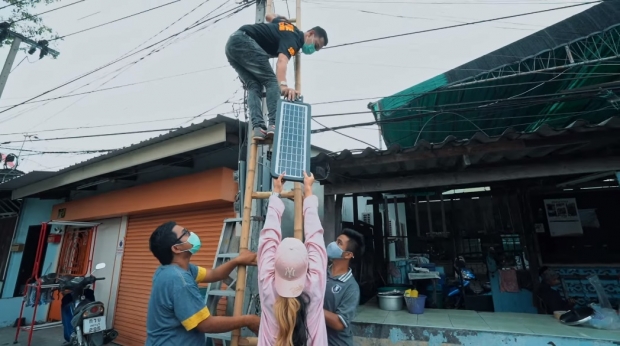 พิมรี่พาย ลุยมอบความสว่างชุมชนคลองเตย ฉากจบทำน้ำตาไหล...