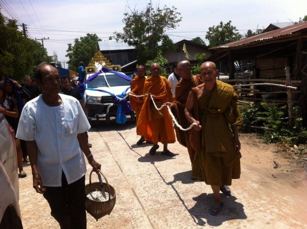 อาลัย ลาลับ! แฟนคลับร่วมส่งดวงวิญญาณ “เซ็กซี่ แพนเค้ก” ขึ้นสวรรค์