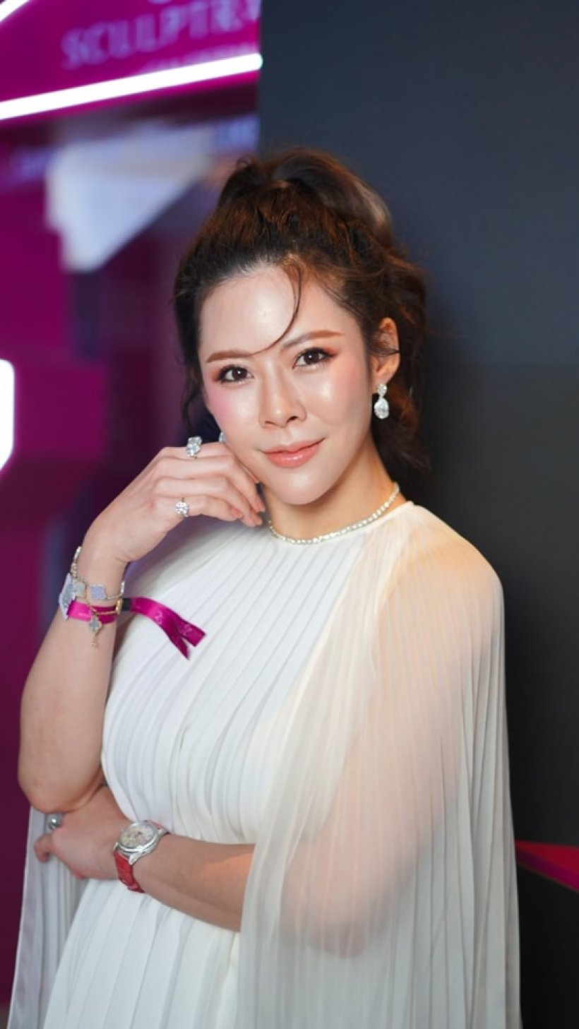 หมอของขวัญ ถึงกับถอนหายใจ เกิดมาเพิ่งรู้ว่านี่..คือสิ่งศักดิ์สิทธิ์