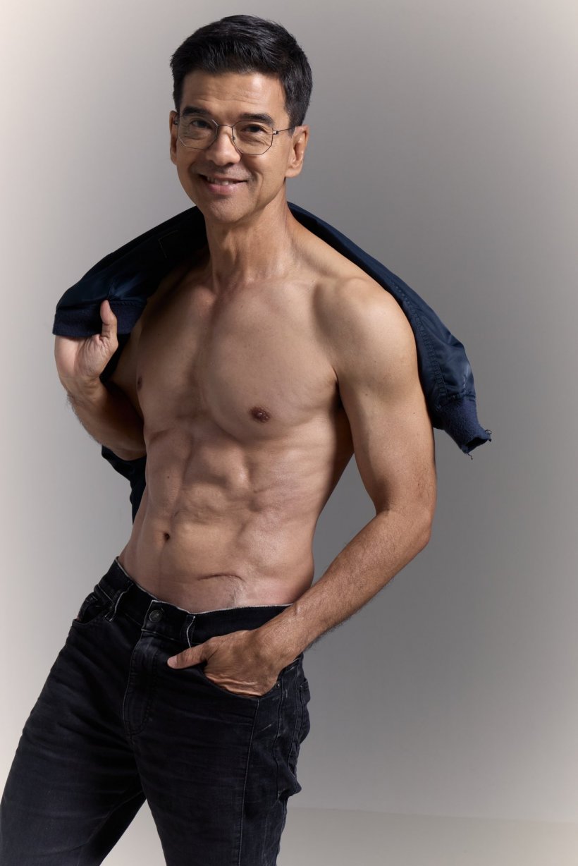 เปิดร่างทอง แด๊ดดี้ปุ่น วัย61 แน่นเปรี๊ยะเหมือนหนุ่ม16