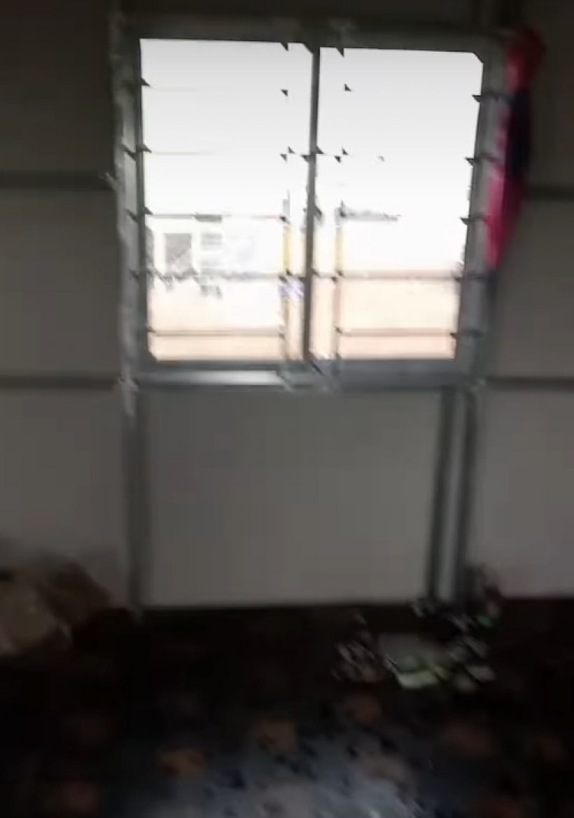 อยู่ได้จริงเหรอ?แฉบ้านใหม่เขมร ฝนตกปุ๊บรั่วปั๊บ ชาวบ้านน้ำตาตก