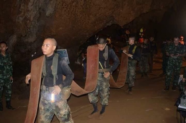 อีกหนึ่งทีมเบื้องหลัง!! ผู้พลีชีพเพื่อชาติ ภารกิจช่วย 13 ชีวิตติดถ้ำหลวง ประสานงานซีล กิน-นอนในถ้ำ
