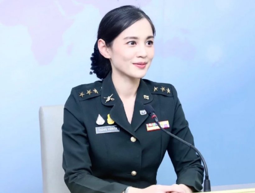 เปิดวาร์ป ผู้พันแป้ง ทหารหญิงลงพื้นที่ชายแดน ดีกรีอดีตนางงาม
