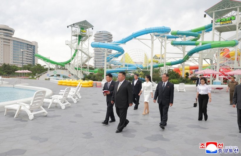 เปิดราคานาฬิกา คิมจูแอ ลูกสาวคิมจองอึน ฝั่งเพชรระยิบระยับ!
