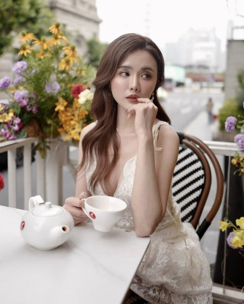 เปิดวาร์ป ป๋อมแป๋ม Porsche สาวสวยที่ทำสตูโหนกระเเสสะเทือน