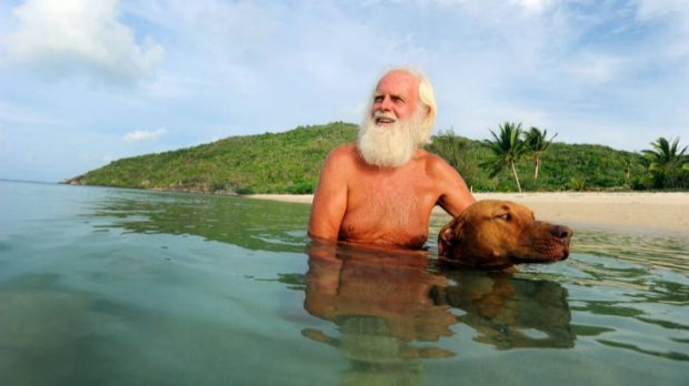 คุณปู่อดีตเศษฐีวัย 73 ปี ผู้ใช้ชีวิตบนเกาะร้างเพียงลำพัง มานานกว่า 20 ปี!