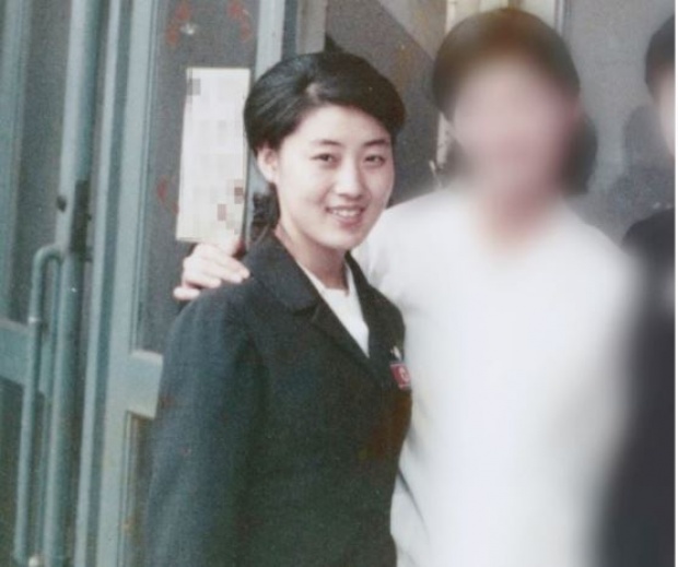 เปิดภาพ แม่แท้ๆ ของผู้นำเกาหลีเหนือ คิม จองอึน ที่ทั้งประเทศไม่เคยเห็นมาก่อน สวยละมุนมาก!