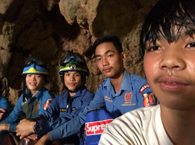 ชาวเน็ตแห่ส่งกำลังใจ!! ให้ทีมกู้ภัย ค้นหา 13 ชีวิตติดถ้ำหลวง
