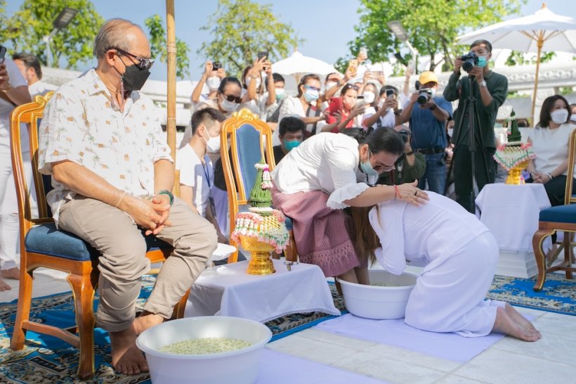 เปิดบรรยากาศ หมอปลาย พรายกระซิบ บวชชีพรหมโพธิ ก่อนบวชเป็นภิกษุณี