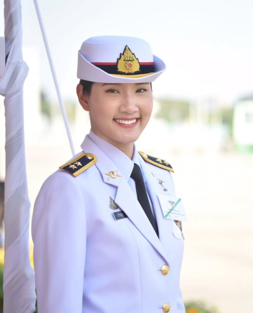 ผู้กองอะตอม โพสต์ชี้แจงตรงๆ ปมภาพชุดว่ายน้ำ ชุดวาบหวิว