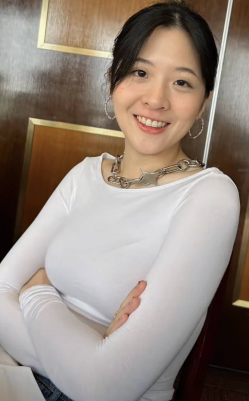 ปรากฏการณ์ จินนี่ ยศสุดา สีสันการเมืองทำหนุ่มๆใจละลาย!