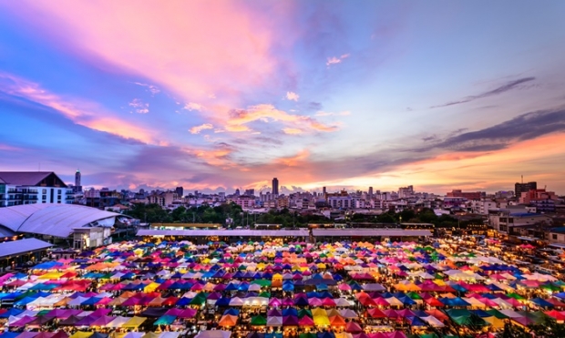 จริงหรอ? ตลาดนัดรถไฟรัชดา ปิดตัว หลายร้านถูกขอให้รื้อทิ้ง