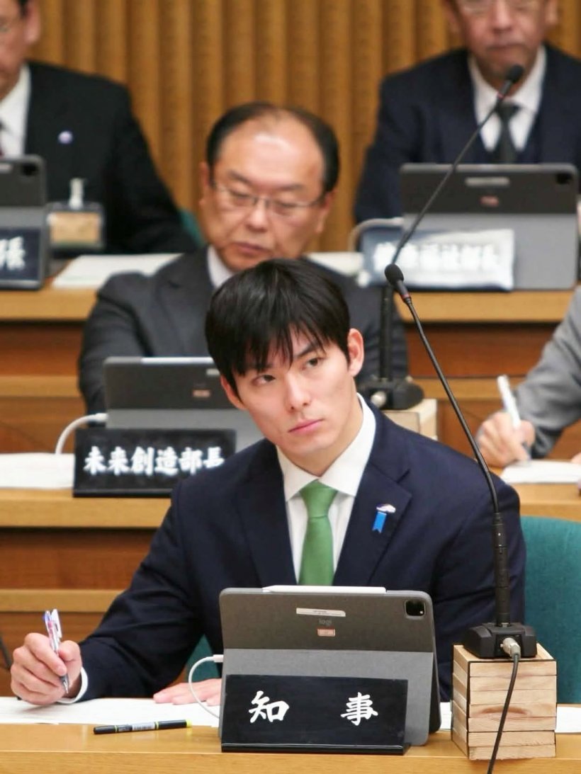 ไม่ได้มีดีเเค่หล่อ เปิดโปรไฟล์ผู้ว่าคนใหม่ญี่ปุ่น งานดีจนไวรัล