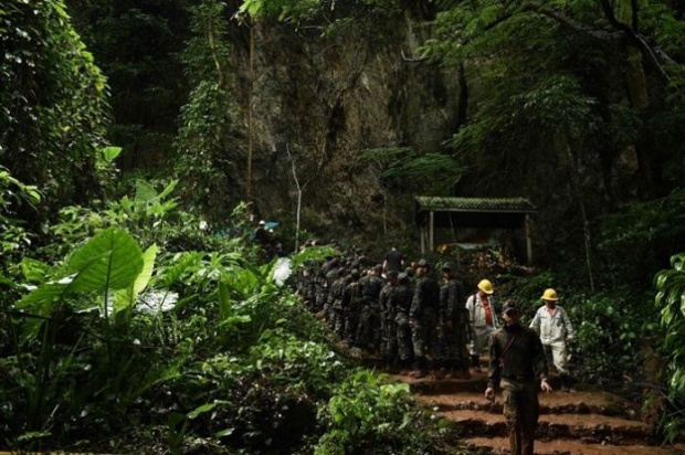 ชาวเน็ตจวกยับ!! “เอกชัย” โพสต์ปมทหารช่วยเด็กติดถ้ำหลวง ลั่น!! มิน่าประเทศไม่พัฒนา