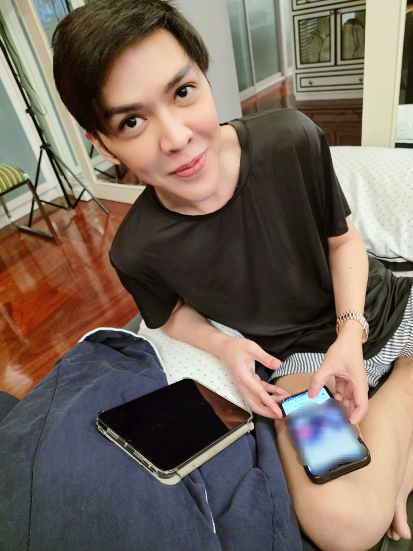 โป๊ะไม่ไหว เพจเวียดนามแซวฮา หลัง นักกีฬาเขมร ชูป้ายแบนสินค้าไทย